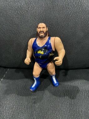 Earthquake WWF Hasbro figure